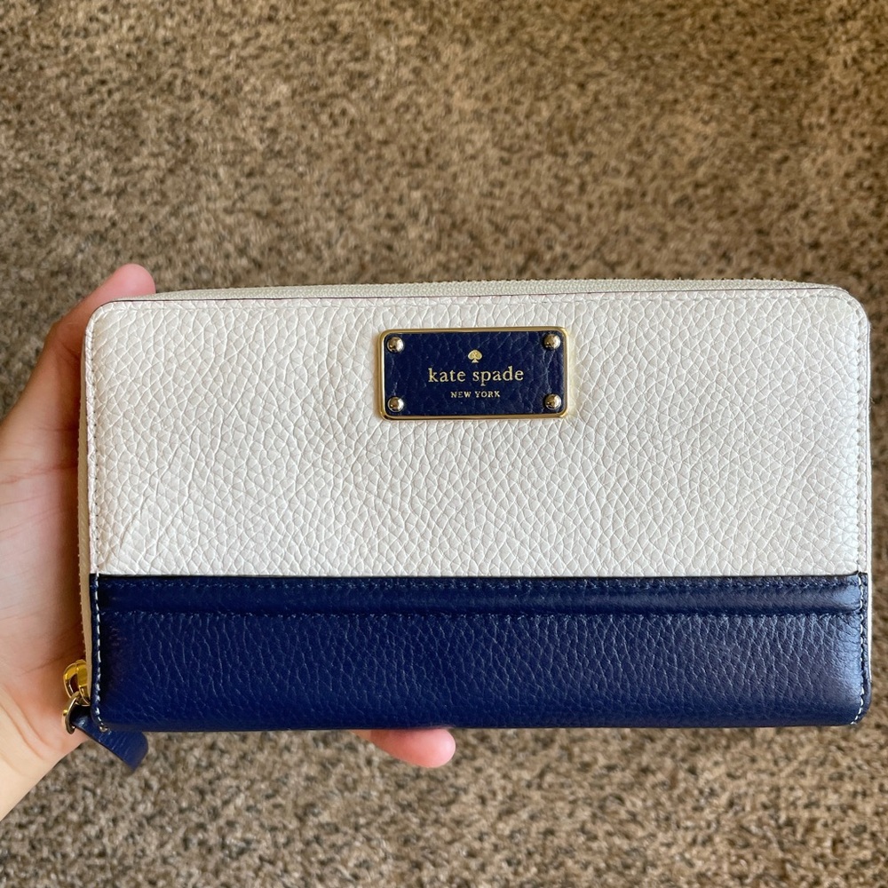 Kate Spade New York Wallet